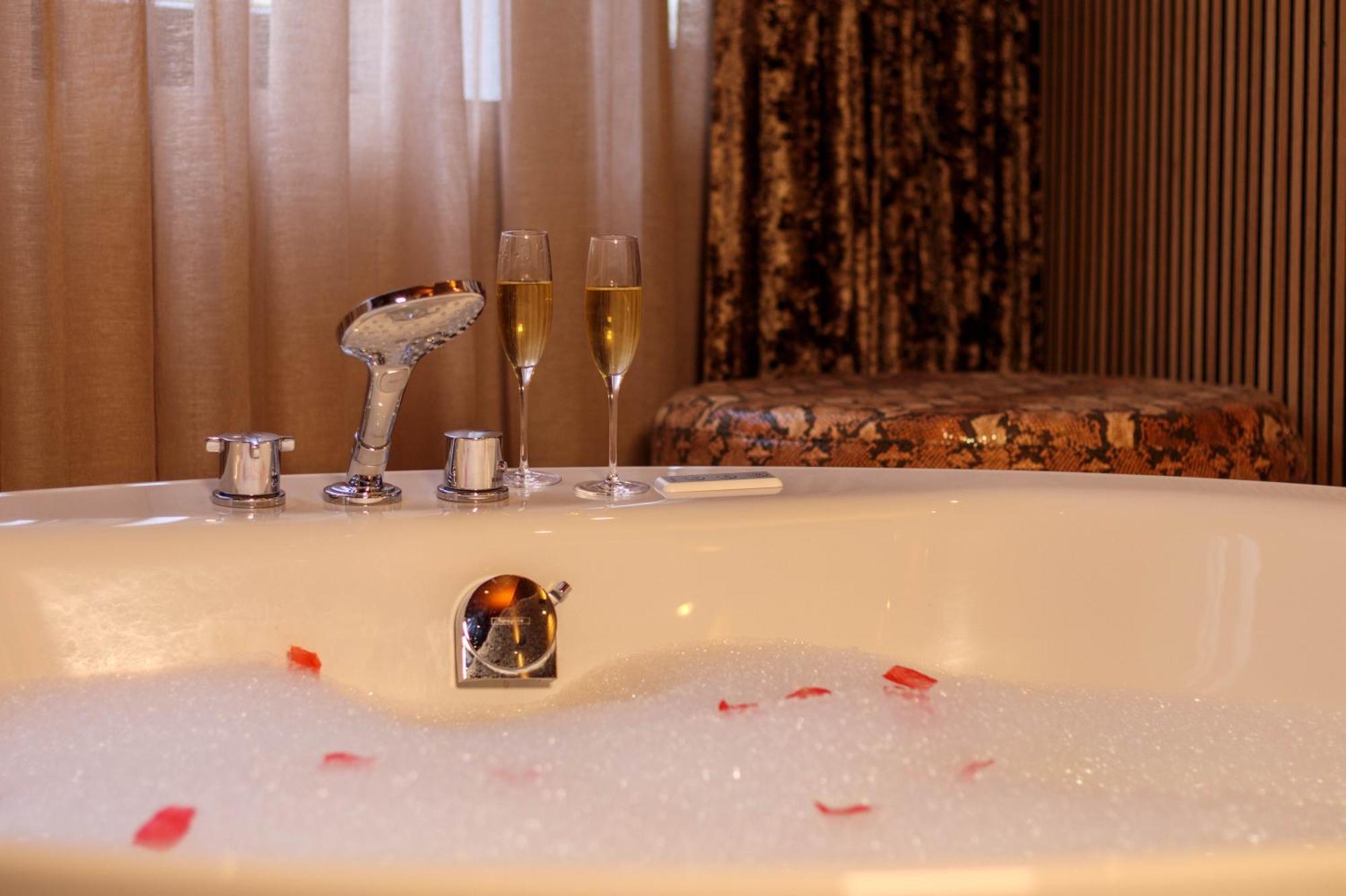 Manzo'S Suites Zaandam Luaran gambar